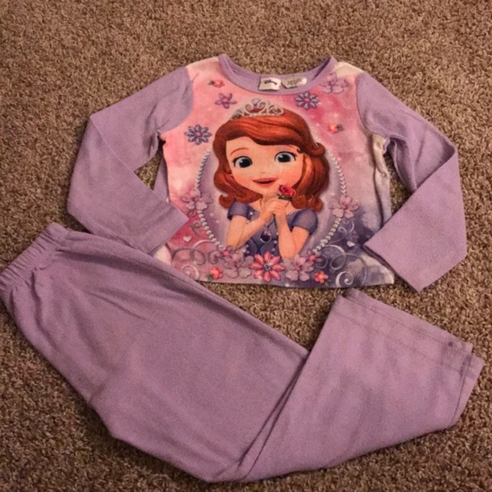 🎉HP🎉 Disney Soft Purple Sofia The First Pajamas Long Sleeve Fleece Top & Pants